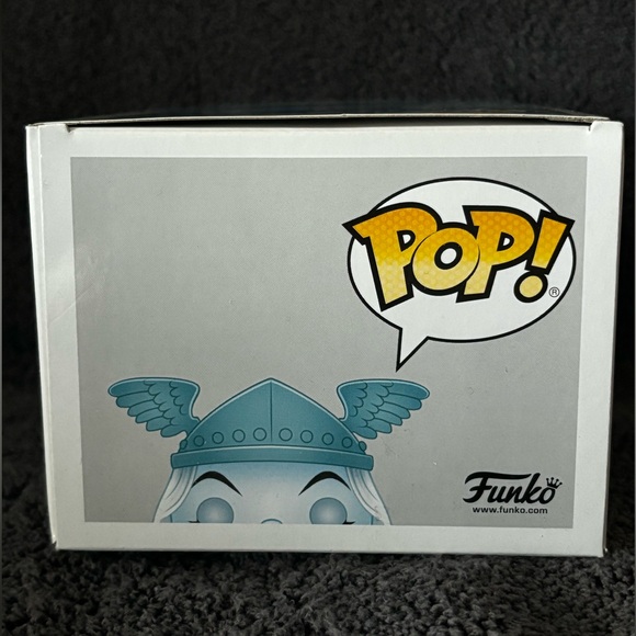 NIB Funko Pop Haunted Mansion "Opera Singer Phantom" #576 - Picture 6 of 6